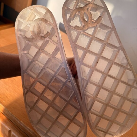 CHANEL 100% Authentic Transparent Jelly Pool Slides Sandals Flats Size 6/7 - Picture 6 of 6